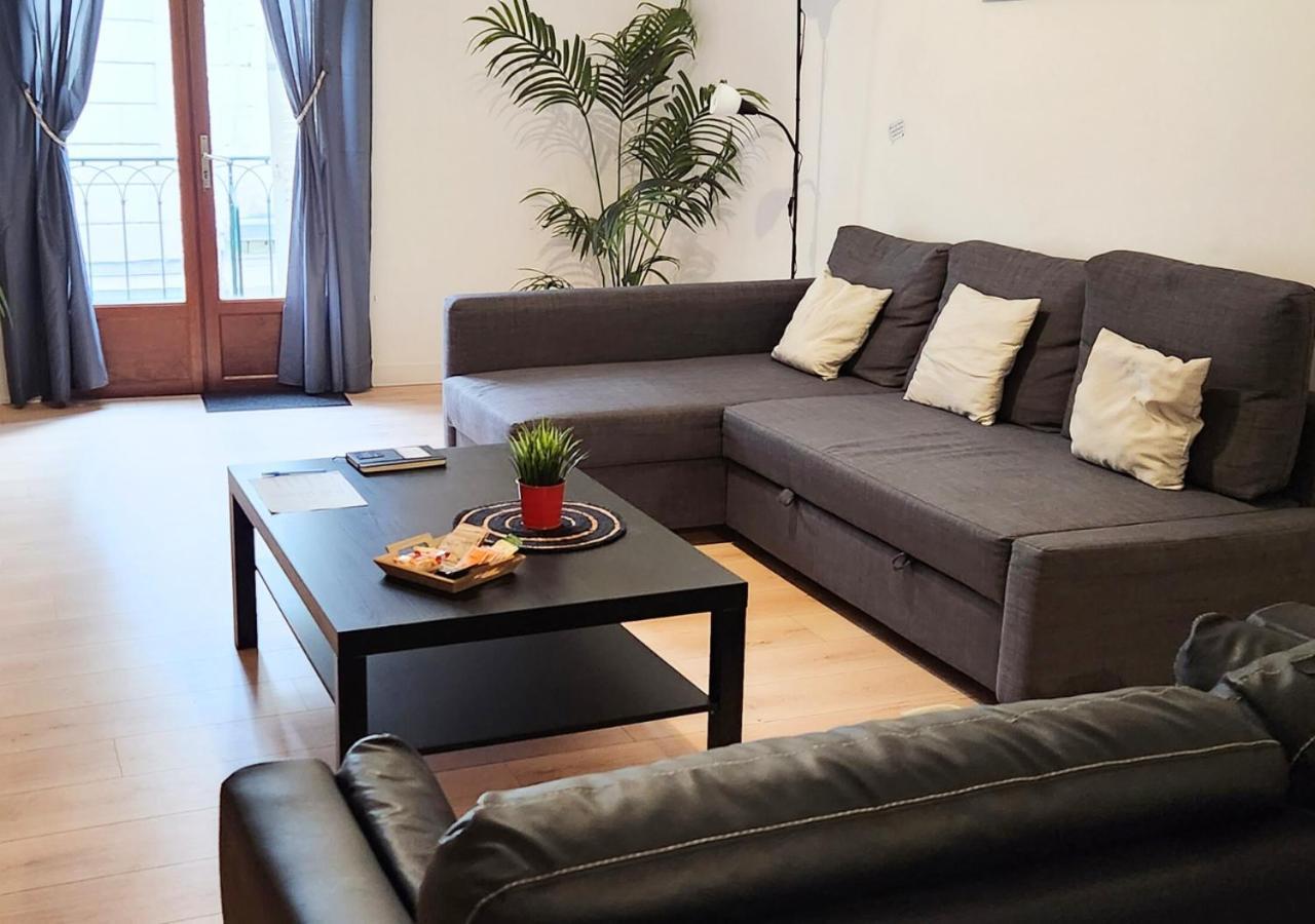 "Colbert Triplex" 3 Chambres - Balcon - Patio - Cathedrale Tours Extérieur photo